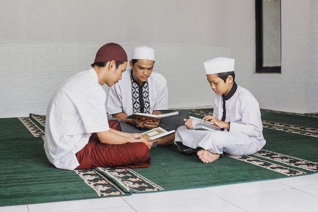 Guru PAI dan Metode Pembelajaran Agama Islam yang Efektif