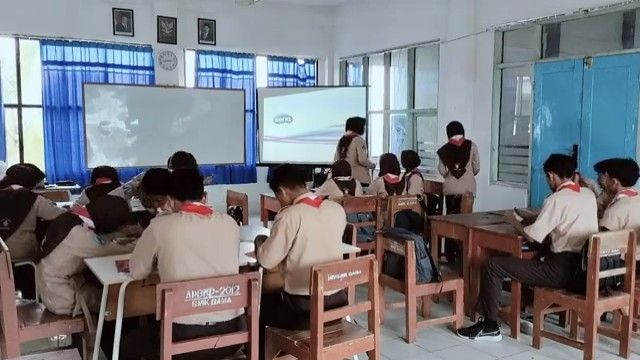 Cara Guru Menghadapi Siswa yang Kurang Motivasi Belajar di SMP dan SMA